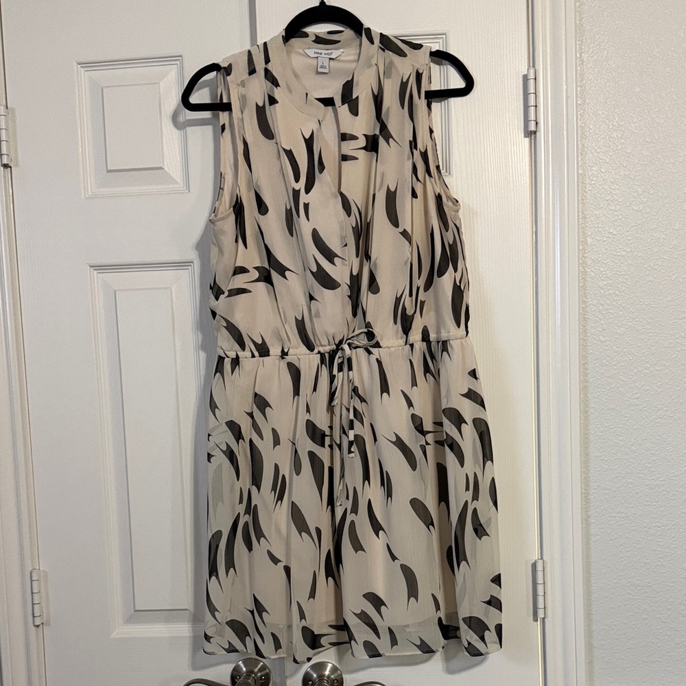 Nine West Cream and Black Sleeveless Mini Dress